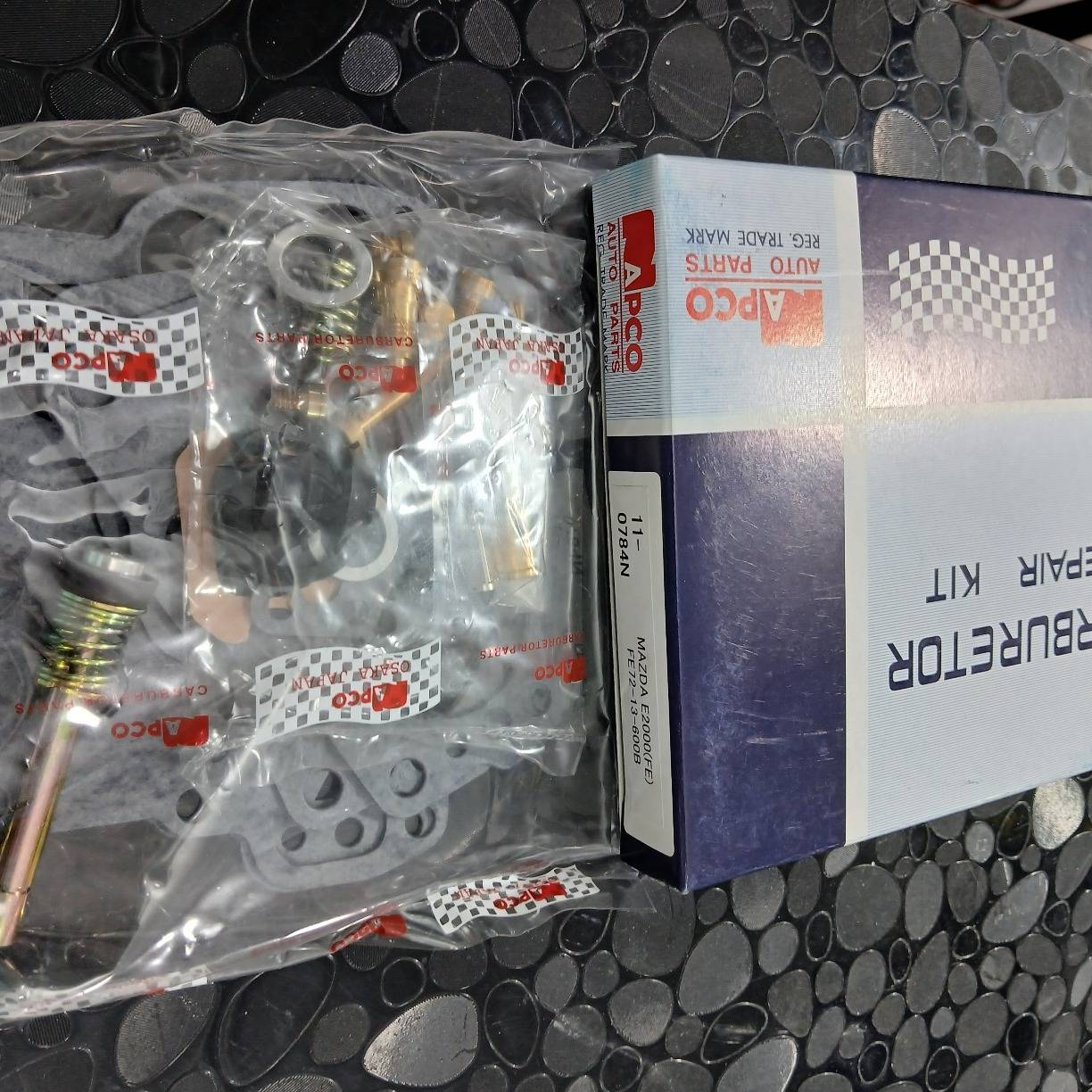 تصویر لوازم کاربرات وانت مزدا ۲۰۰۰ 